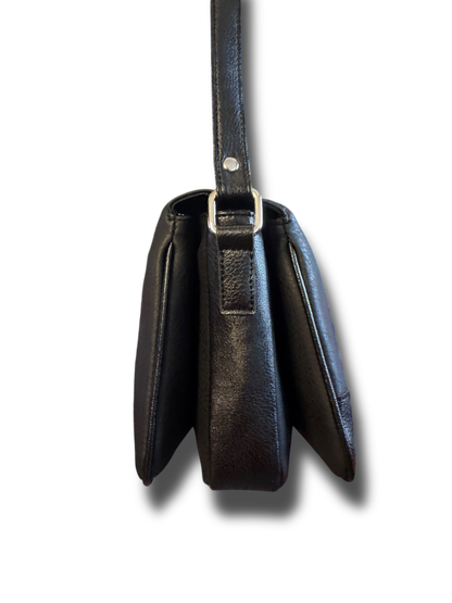 Българска дамска чанта