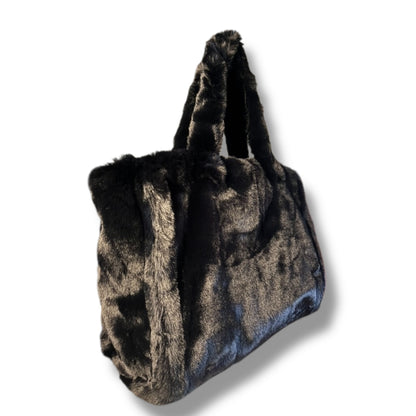 Пухена дамска чанта